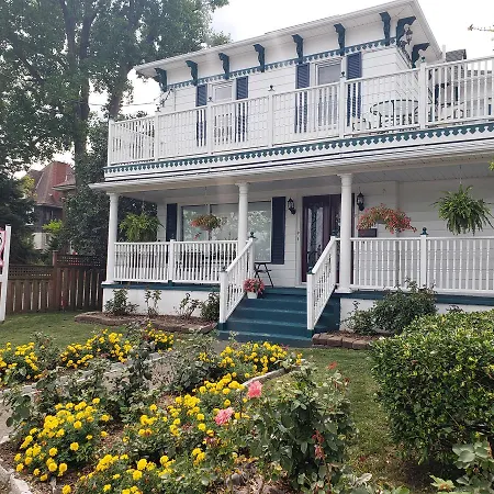 Bed Of Roses Bed & Breakfast